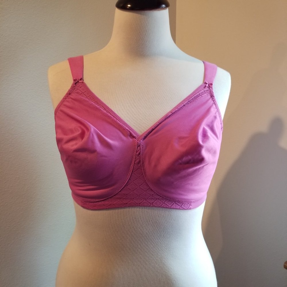 MagicLift Seamless Support T-Shirt Bra by Glamorise